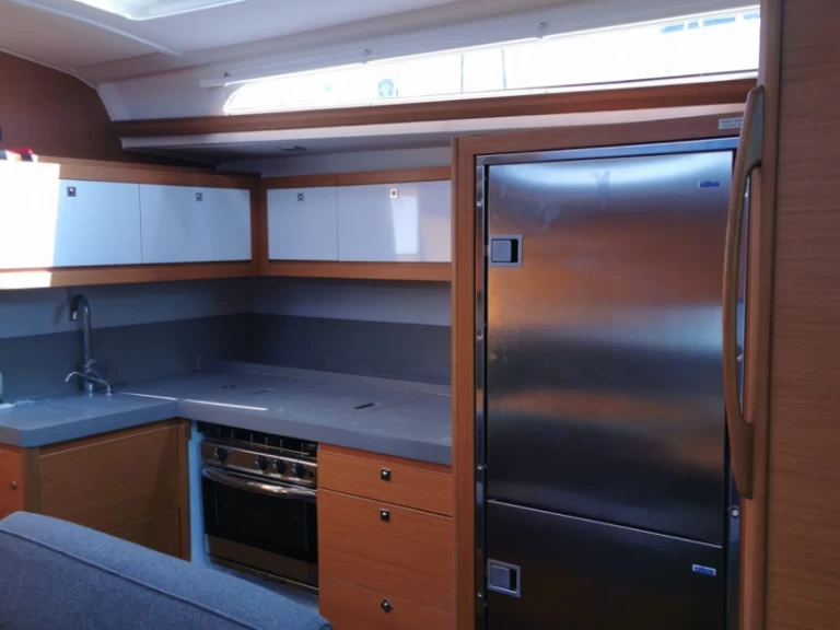 Noleggio Barca a vela a Álimos – Dufour Dufour 470