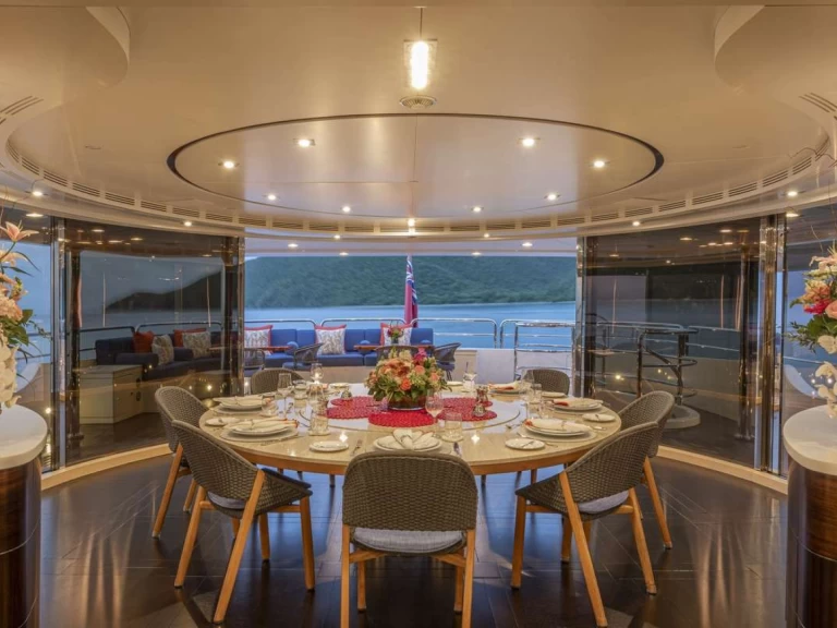 Noleggiare una Benetti SUR LA MER  a Portsmouth