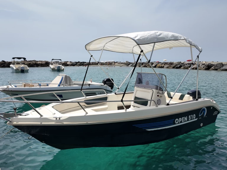 Noleggio Barca a motore con o senza skipper Barca open a San Lucido