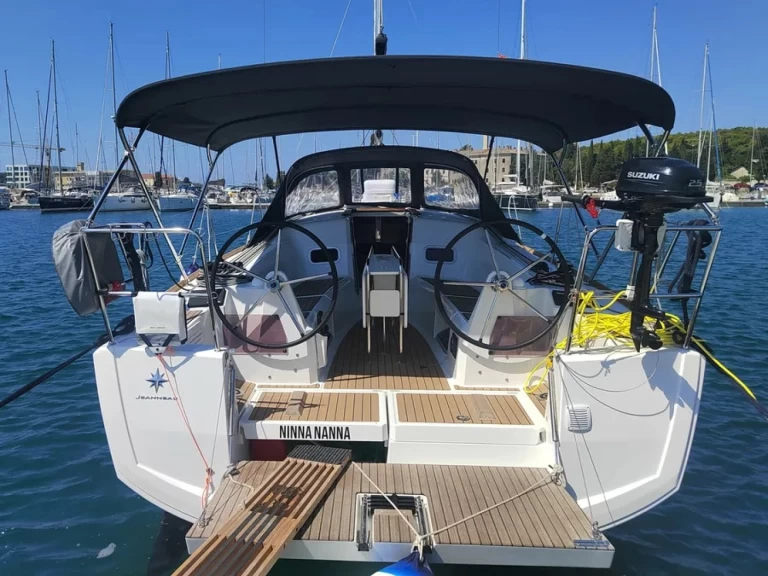 Noleggio barche Jeanneau Sun Odyssey 349 a Pola su Samboat