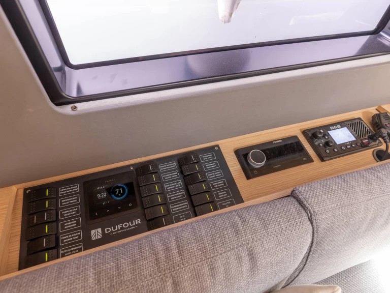 Noleggiare una Dufour Dufour 41 a Marsiglia