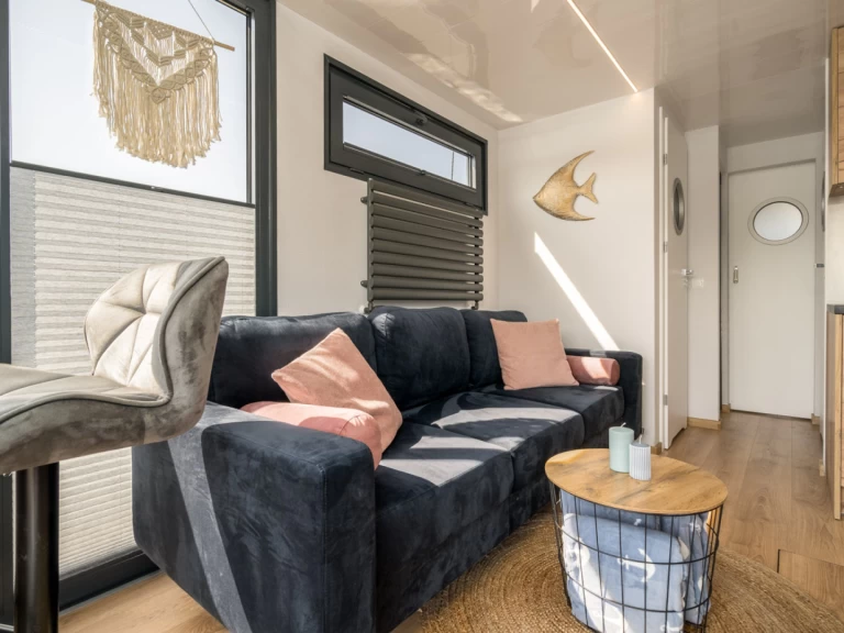 Noleggio Houseboat Rivo con patente nautica