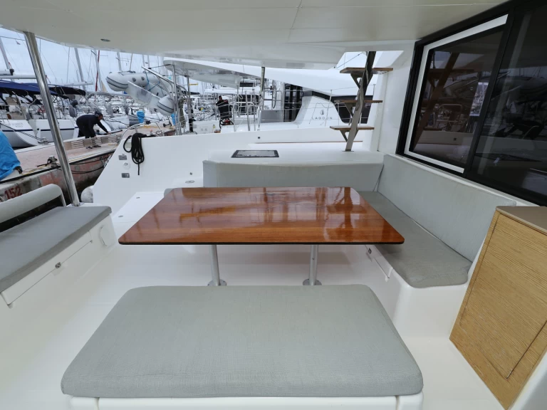 Noleggio barche Sebenico economico Dufour Catamarans 48 Sail
