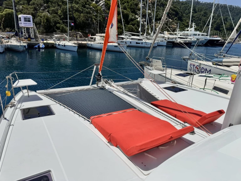 Noleggio Catamarano con o senza skipper Excess a Adaköy