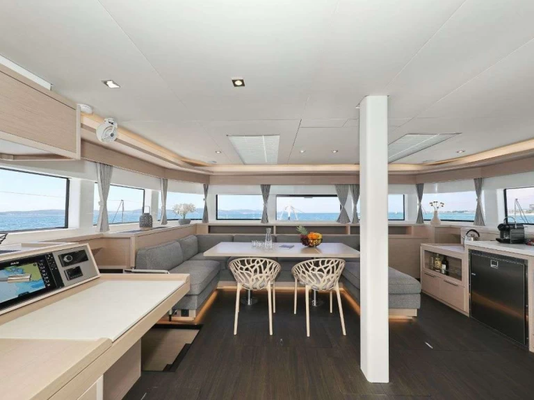 Noleggio Yacht di lusso Lagoon con patente nautica