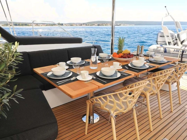 Noleggiare una Lagoon NOMAD a Croazia