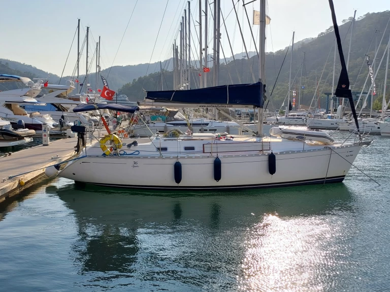 Noleggiare una Dufour Dufour 36 Classic a Göcek