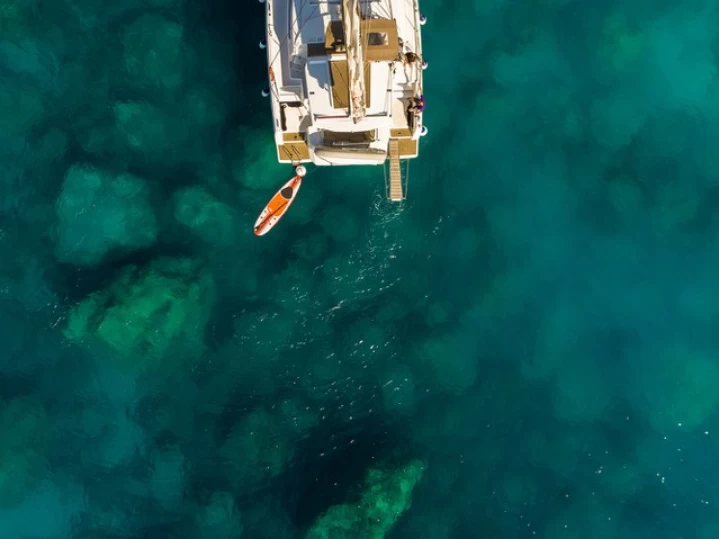 Noleggio Catamarano Bali con patente nautica