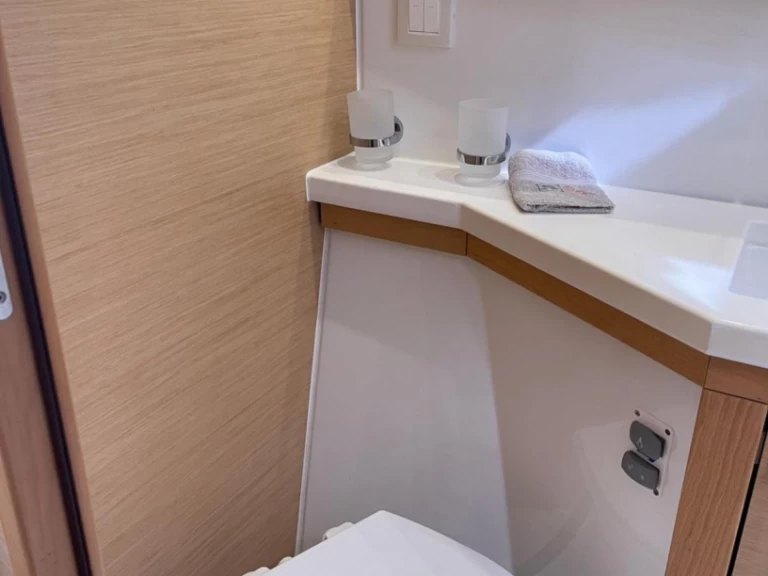 Noleggio Catamarano Lagoon con patente nautica