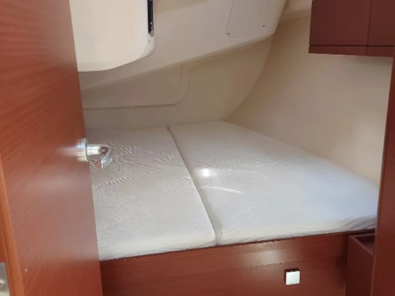 Noleggio barche Hanse Hanse 418 a Lávrio su Samboat