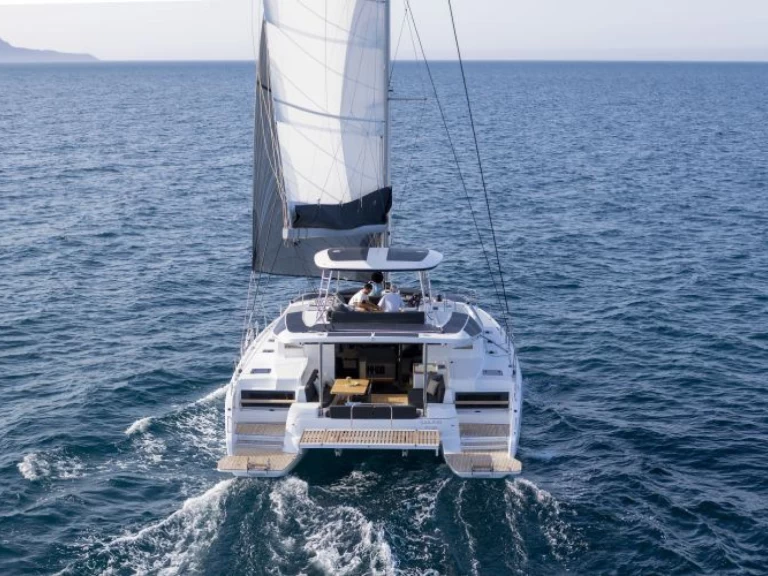 Noleggio Catamarano Lagoon con patente nautica