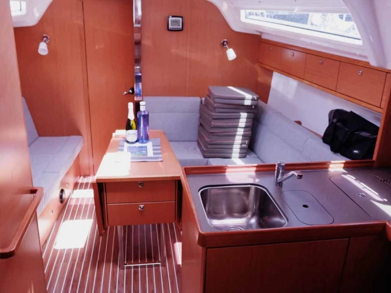 Noleggio Barca a vela con o senza skipper Bavaria a Golfo Aranci