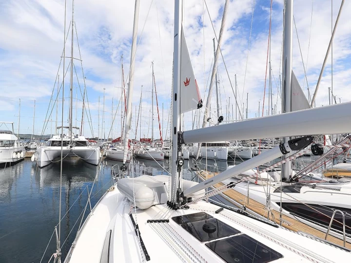 Noleggio a Murter-Kornati – Bavaria Cruiser 41 su SamBoat