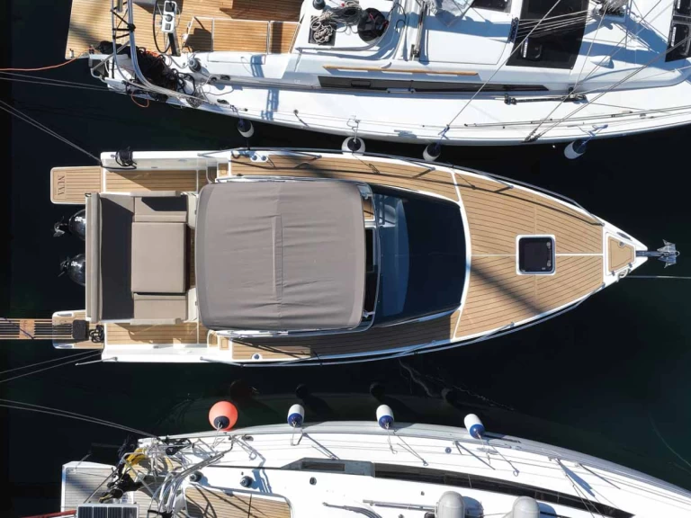 Noleggio barche Nuva yachts  Nuva M9 Cabin a Palma de Maiorca su Samboat