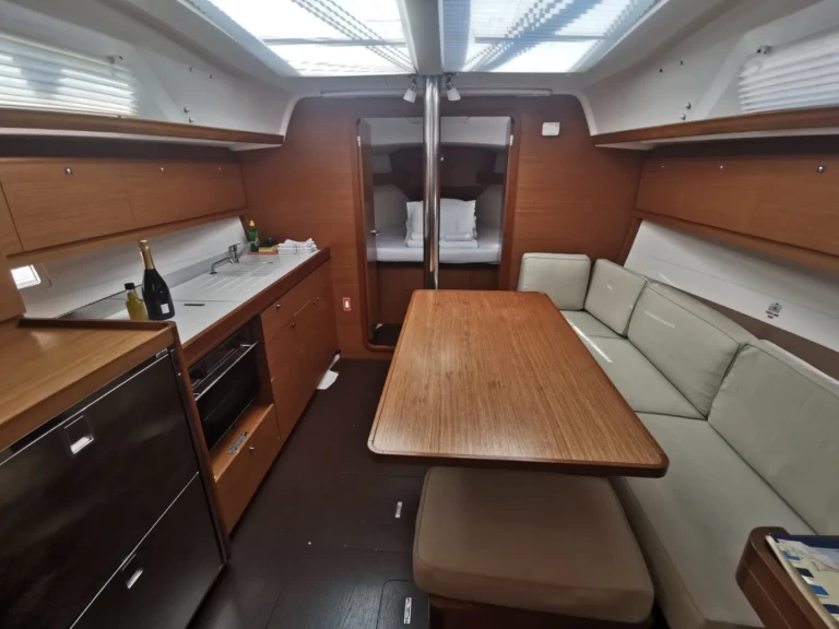 Noleggio barche Dufour Dufour 382 Grand Large a Drage su Samboat