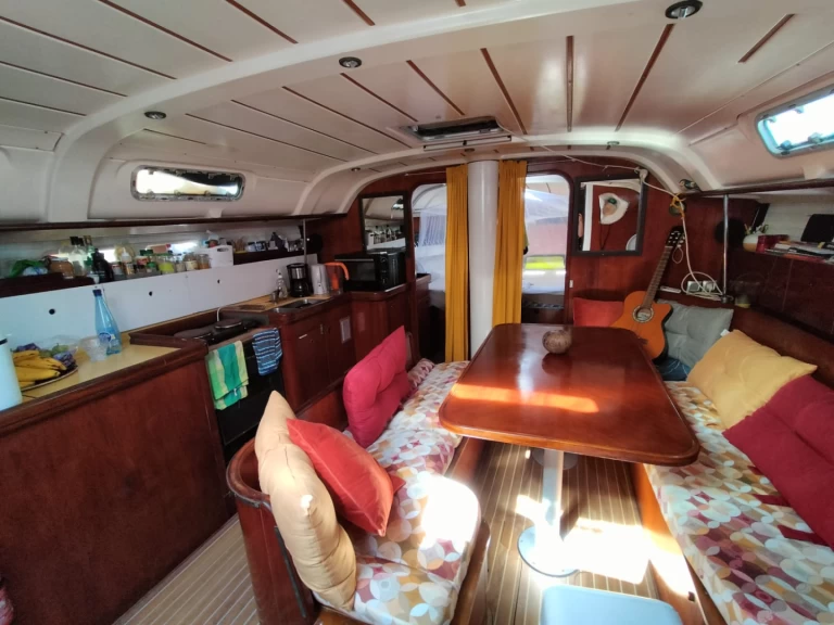 Noleggio Barca a vela Bénéteau con patente nautica