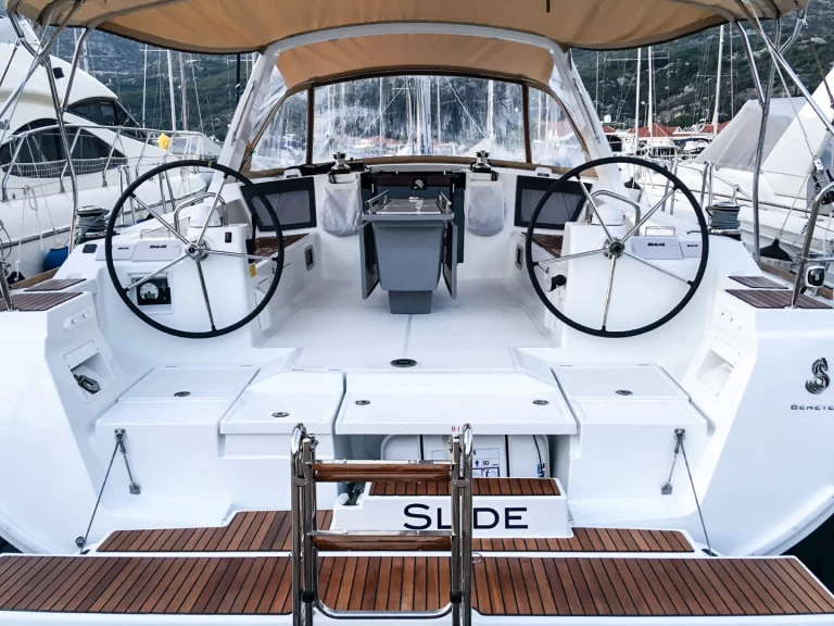 Noleggio Barca a vela a Tivat – Bénéteau Oceanis 45