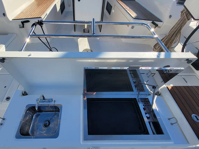 Barca a vela a noleggio a Sebenico al miglior prezzo