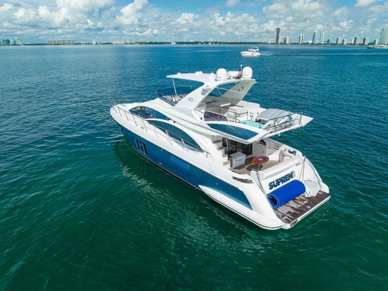 Noleggio barche Azimut AZIMUT FLYBRIDGE 60 a Miami Beach su Samboat