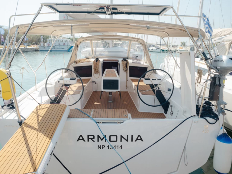 Noleggio a Álimos – Dufour Dufour 430 su SamBoat