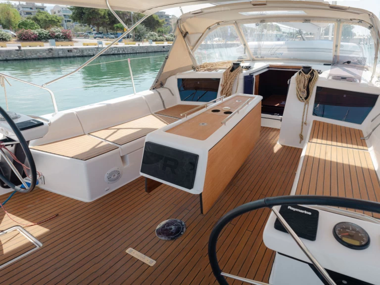 Noleggio Barca a vela con o senza skipper Dufour a Álimos