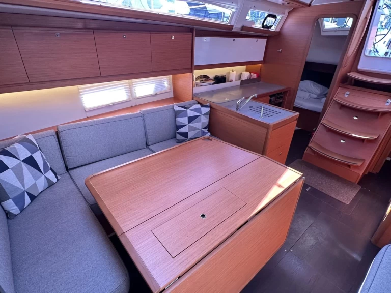 Noleggio Barca a vela a Primošten – Dufour Dufour 390 GL