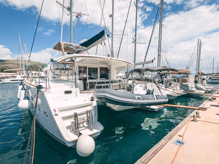Noleggio Catamarano con o senza skipper Lagoon a Sliema