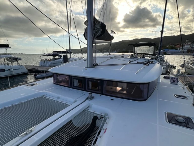 Noleggio Catamarano a Sliema – Lagoon Lagoon 400 S2