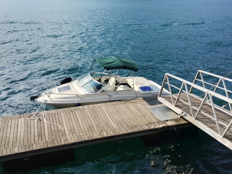 Noleggio barche Lecco economico Sea Ray 190 Cuddy Cabine