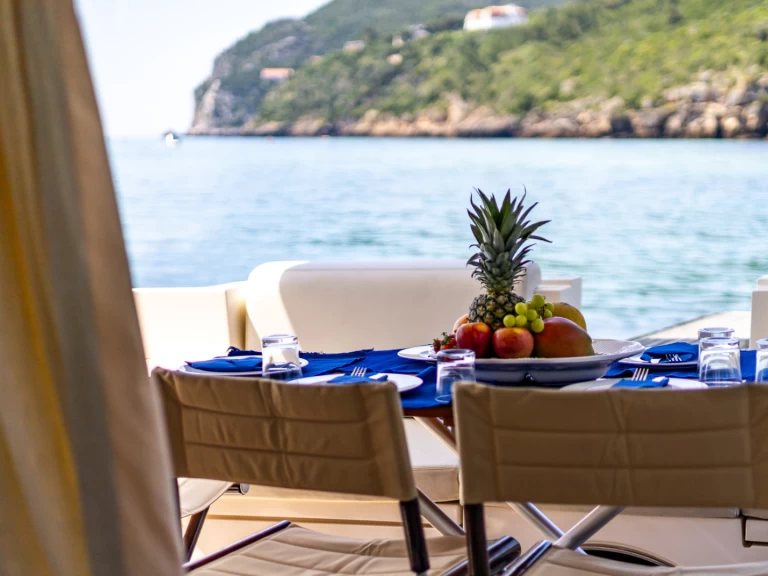 Azimut Azimut 47 Fly da affittare a  Sesimbra (Santiago)