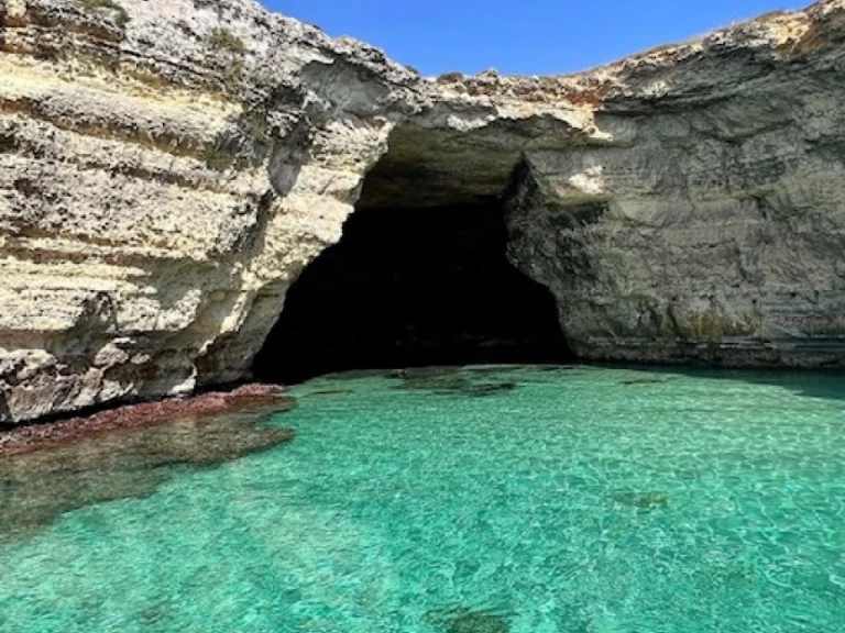 Noleggio Barca a motore Pasca con patente nautica