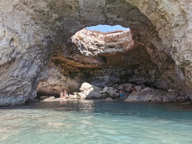 Pasca dolphin 25 da affittare a  Otranto