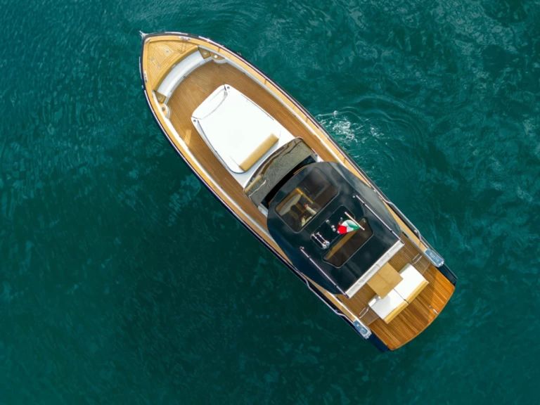 Noleggio a Porto di Amalfi Marina Coppola – Allure 38 su SamBoat