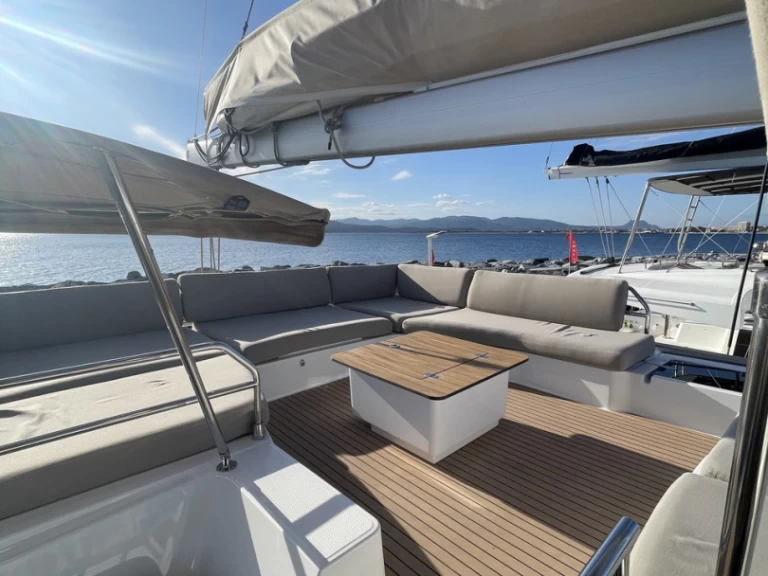 Noleggio a Saint-Raphaël – Fountaine Pajot Aura 51 su SamBoat