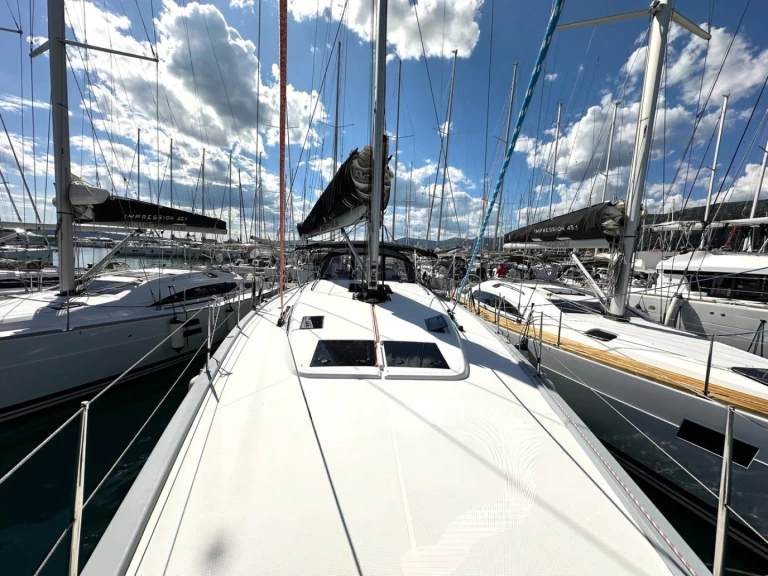 Barca a vela a noleggio a Seget Donji al miglior prezzo