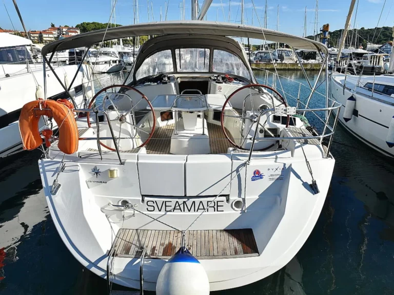 Noleggio barche Jeanneau Sun Odyssey 44i a Pola su Samboat