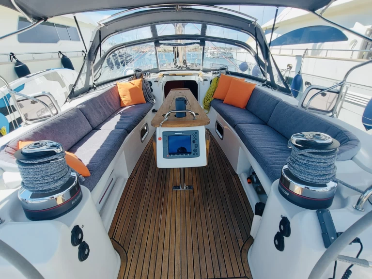 Noleggio Barca a vela Bénéteau con patente nautica