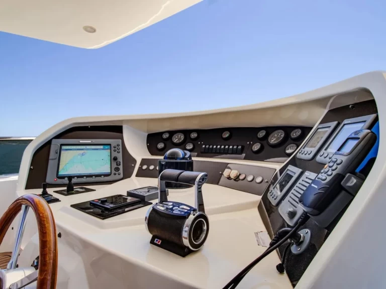 Noleggiare una Bavaria BMB 30 Sport a City of Cape Town