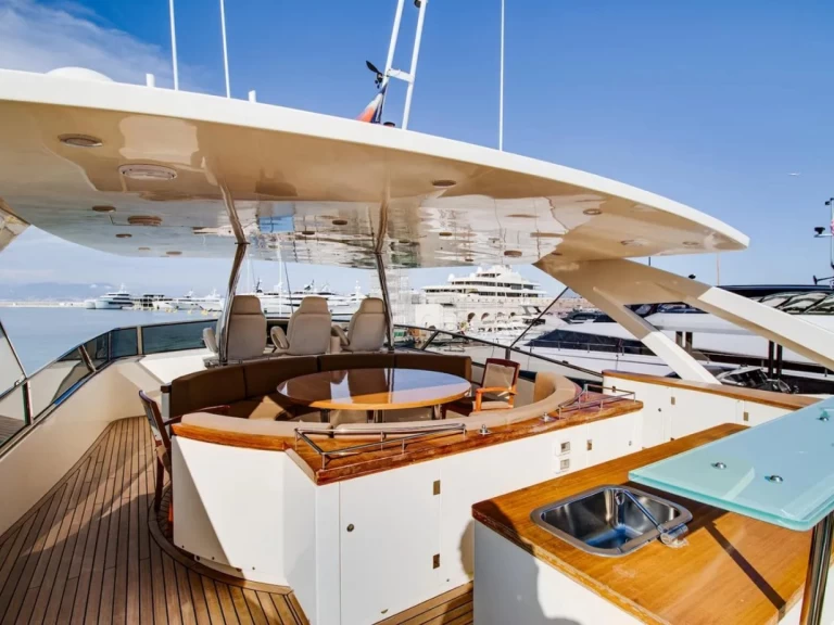 Noleggio Barca a motore a City of Cape Town – Bavaria BMB 30 Sport