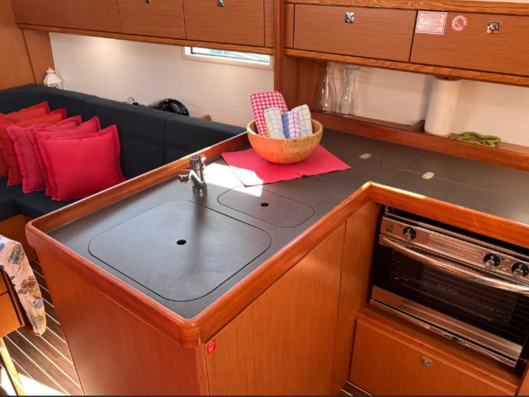 Bavaria Cruiser 37 da affittare a  Spalato