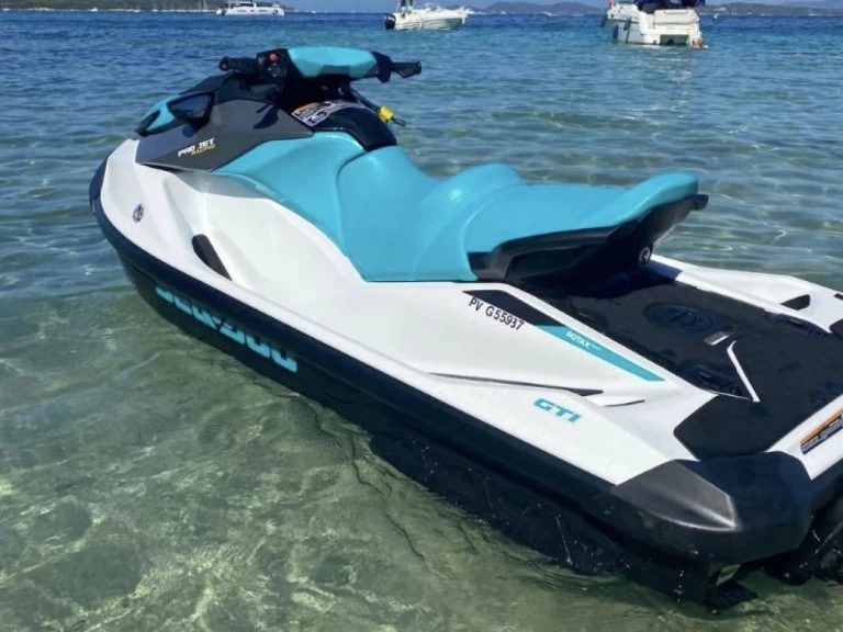 Noleggio barche Sea-Doo GTI 130 a Nizza su Samboat