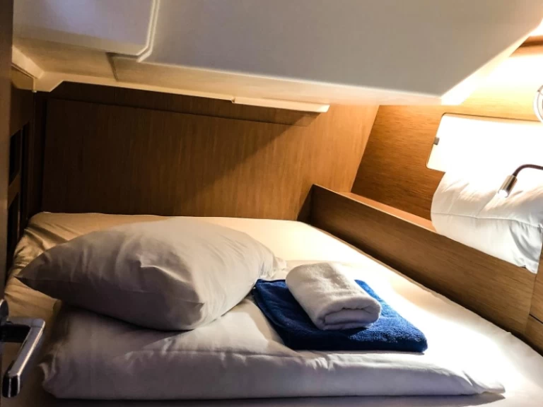 Noleggio Barca a vela Bénéteau con patente nautica