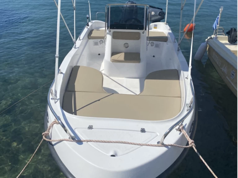 Noleggiare una Poseidon 500M a Plomári