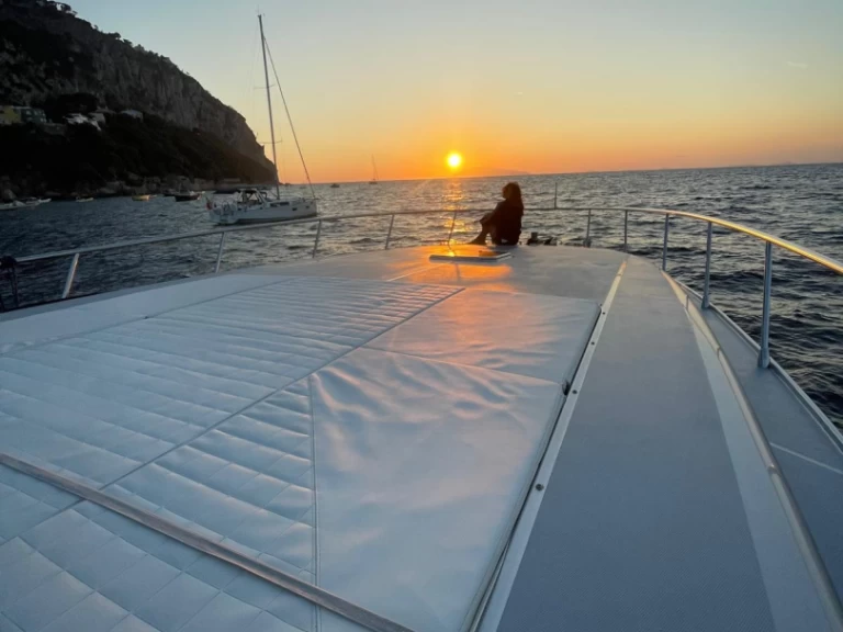 Noleggio Yacht di lusso a Sorrento – Alfamarine 60