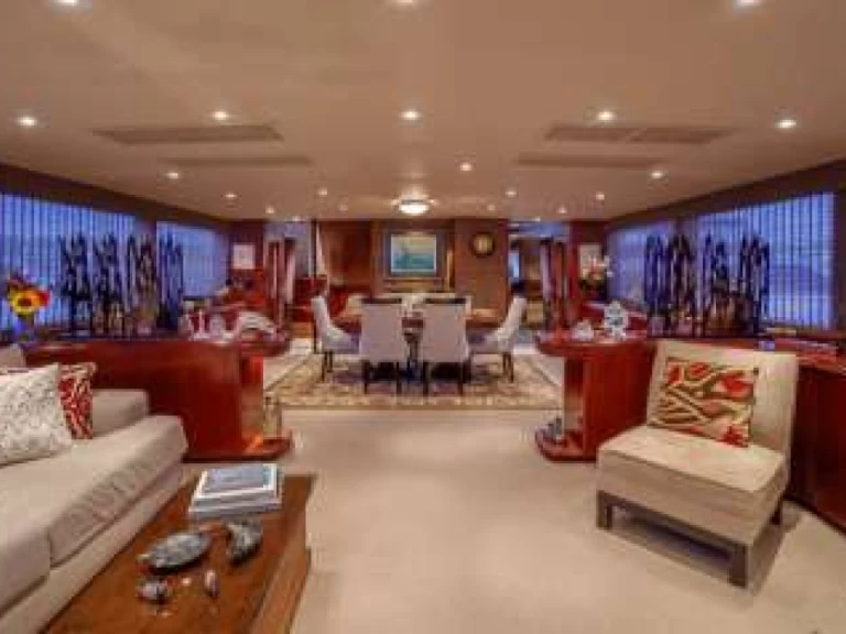 Noleggio Yacht di lusso Broward con patente nautica