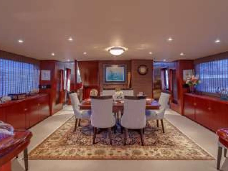 Noleggio Yacht di lusso a Seattle – Broward Blackwood