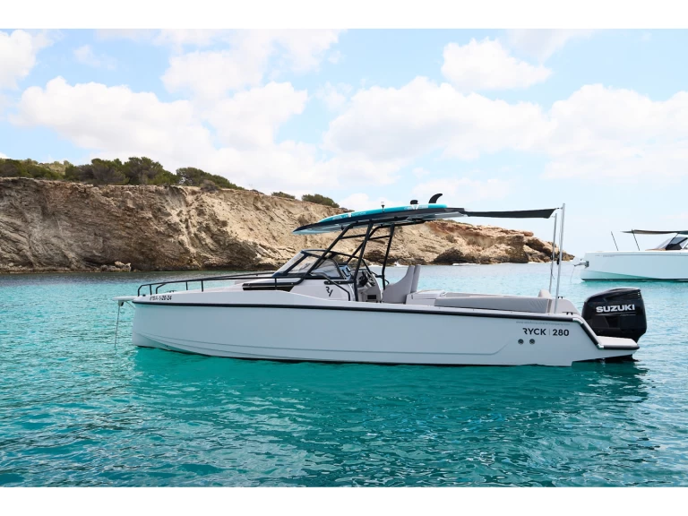 Barca a motore a noleggio a Ibiza Town al miglior prezzo