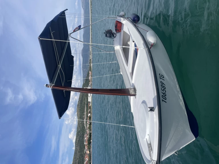 Noleggio barche Trogir economico Elan 