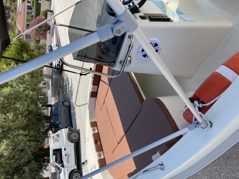 Noleggio a Zante – Poseidon Bluewater 480 su SamBoat