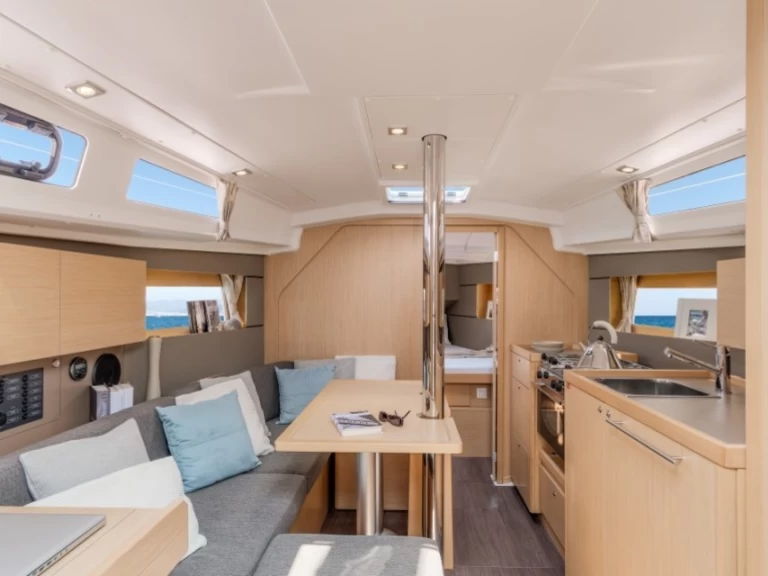 Barca a vela a noleggio a Spalato al miglior prezzo